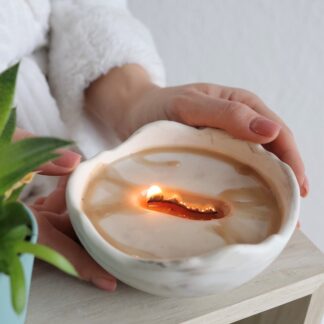 Ароматична інтер'єрна свічка з нішевим ароматом